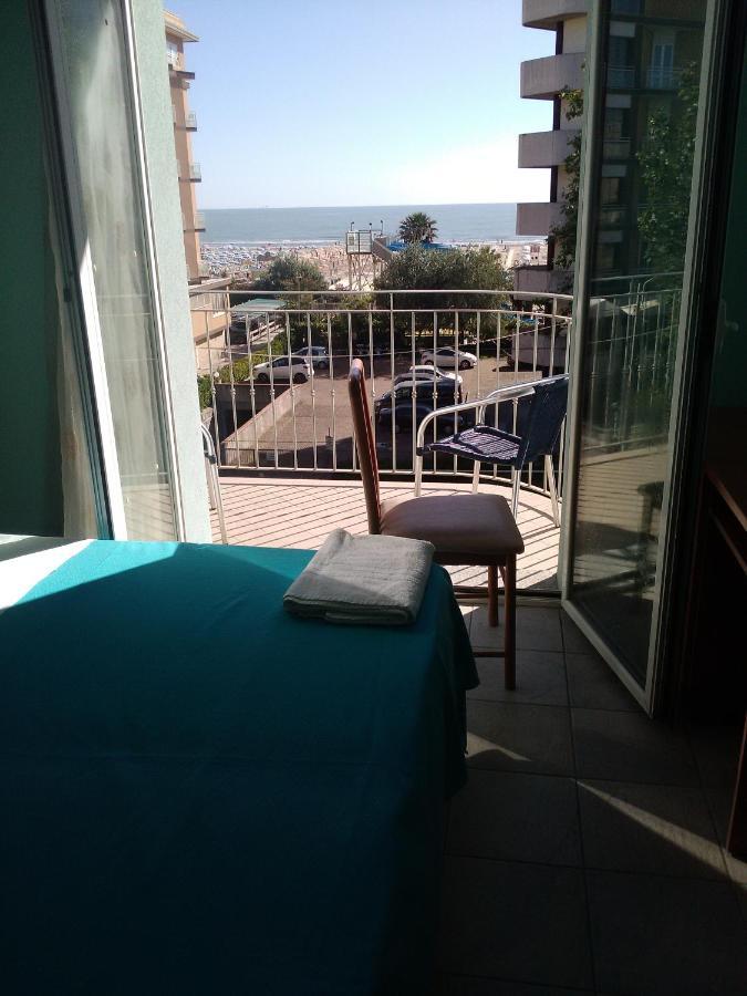 Hotel Blue Moon Rimini Extérieur photo