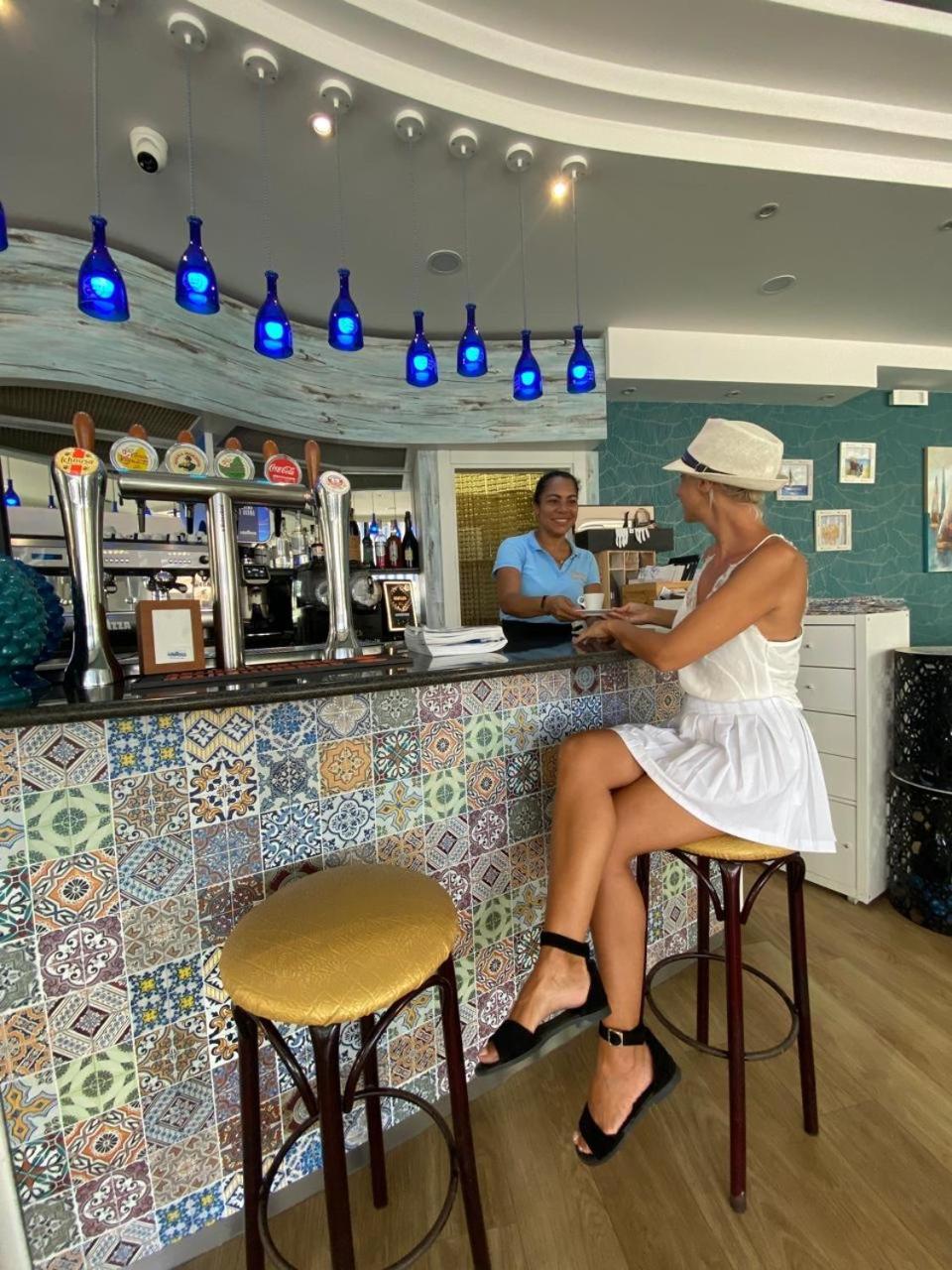 Hotel Blue Moon Rimini Extérieur photo